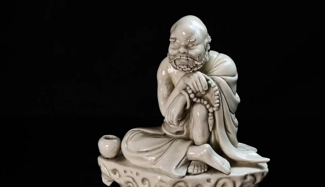达摩英雄小传内容有哪些？如何深入了解达摩背景故事？